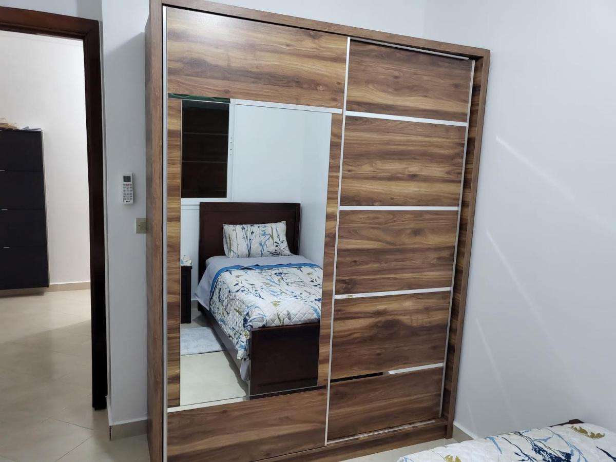 Zemmouri Apartment Tangier Bagian luar foto