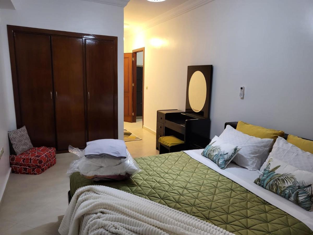 Zemmouri Apartment Tangier Bagian luar foto